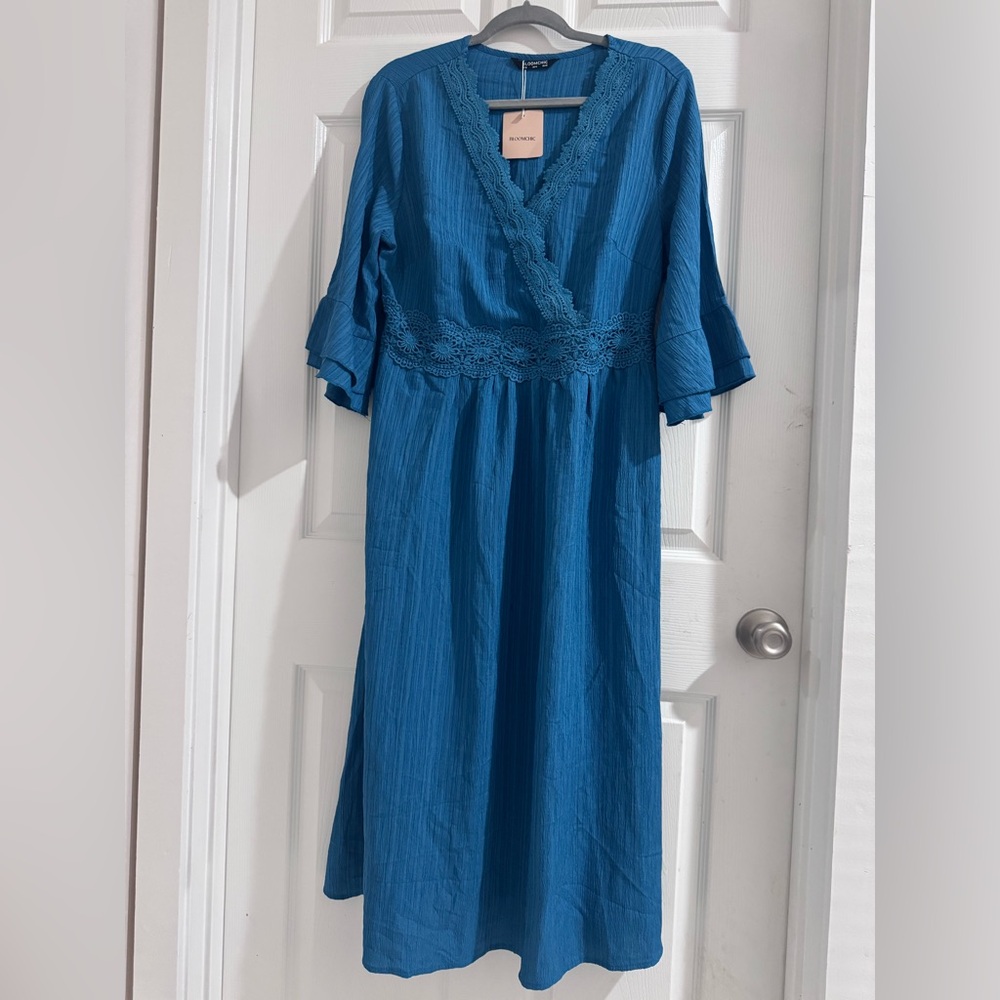 BloomChic Teal Textured Blouse - Picture 6 of 10